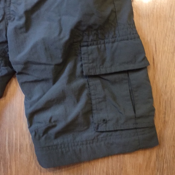 REI olive green boys hiking shorts sz S quick dry - Picture 3 of 6